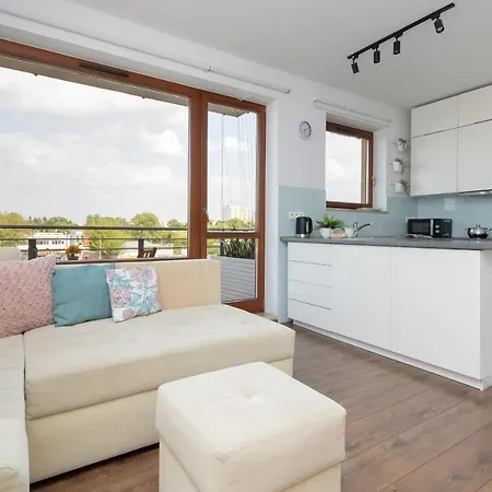 Spacious Family With Parking & Balcony In Warsaw, Bielany By Renters