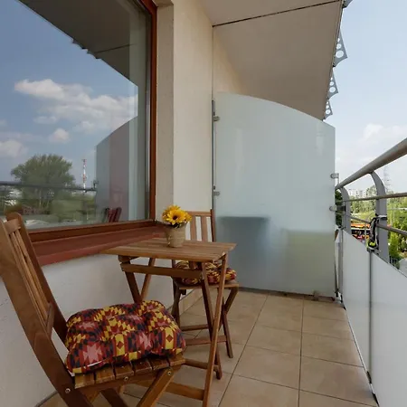 Spacious Family With Parking & Balcony In Warsaw, Bielany By Renters Appartamento