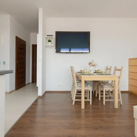 Spacious Family With Parking & Balcony In Warsaw, Bielany By Renters